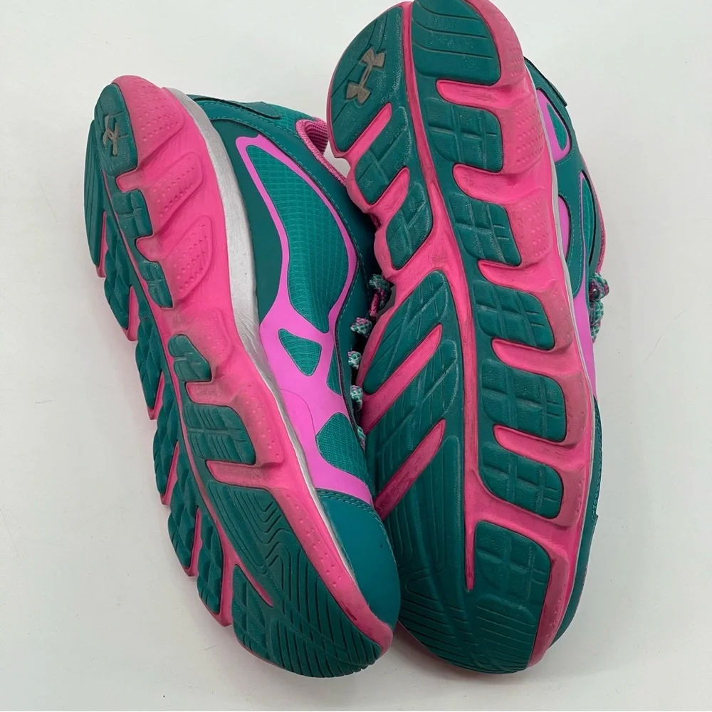 UNDER ARMOUR STORM YOUTH SIZE 7, VERY GOOD CONDITION, PREOWNED, PINK , G…